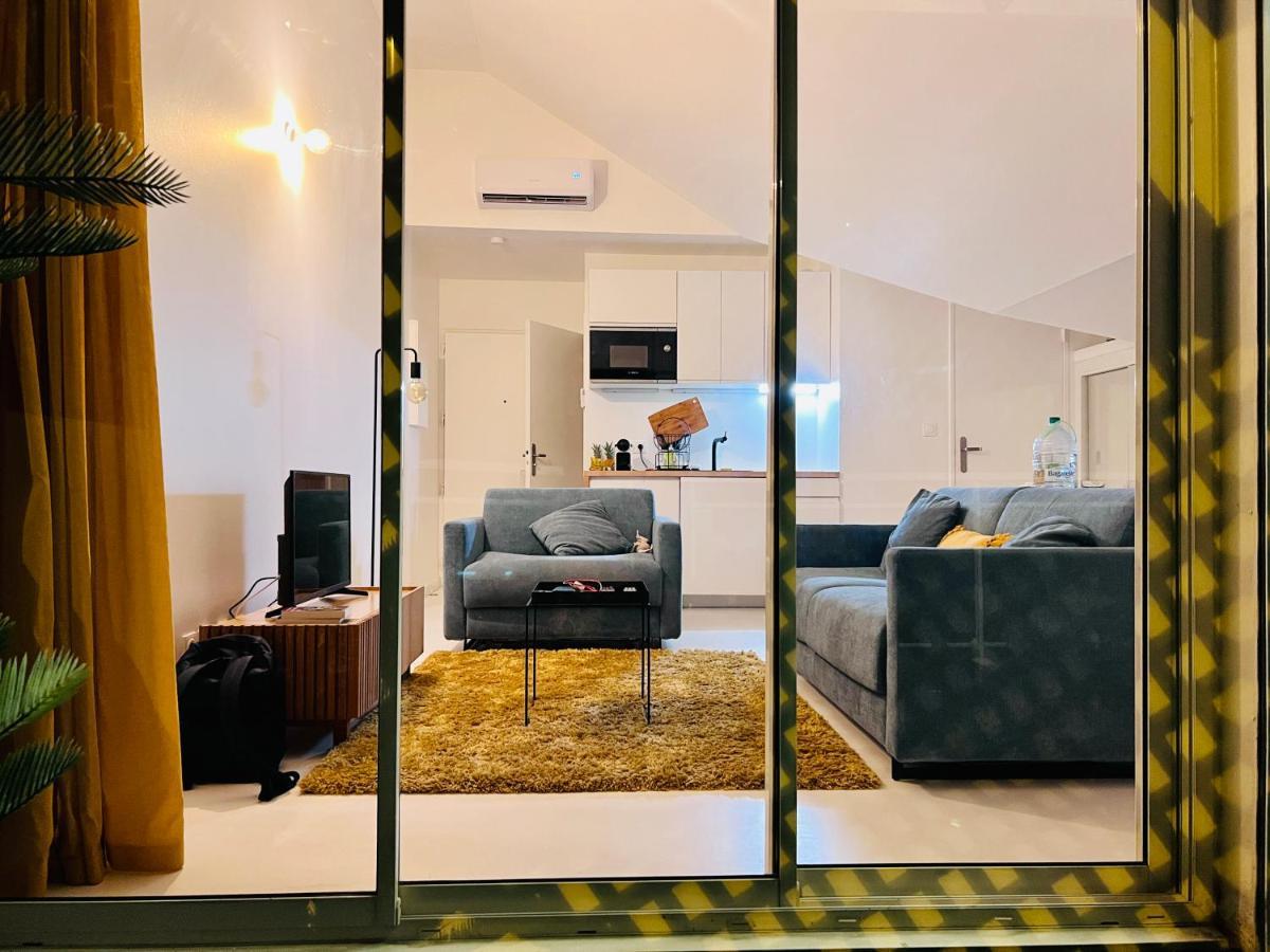 Appart. Avec Grande Terrasse Vue Ocean Apartman Saint-Gilles-les Bains Kültér fotó